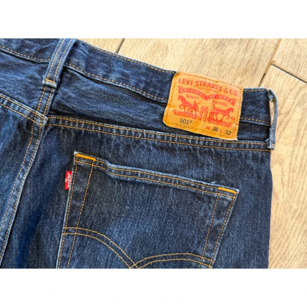Levi's Button Fly 501 Jeans 36x32 Mens 36‎ x 32 Straight Leg Denim Levi Strauss